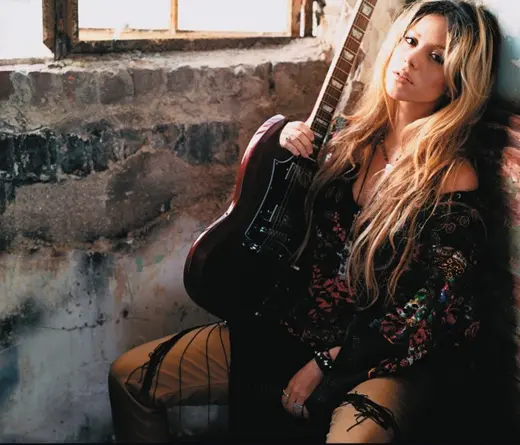 Shakira - Shakira lanza una edicin ampliada de su legendario disco que cumple 20 aos