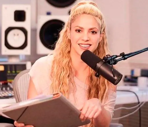 Shakira - Shakira adelanta tema 