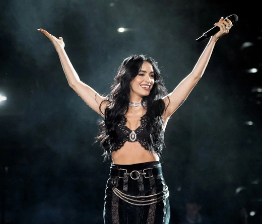 Lali - Lali suma nueva fecha en Vélez
