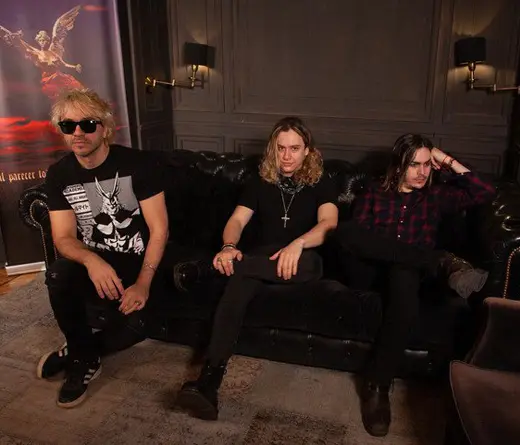 Airbag - Airbag estrena videoclip en vivo