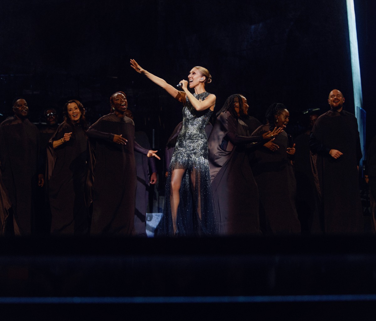 Celine Dion - C�line Dion ilumin� Par�s con su regreso triunfal