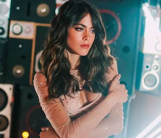 Karol G - Gran Colaboracin: Tini y Karol G