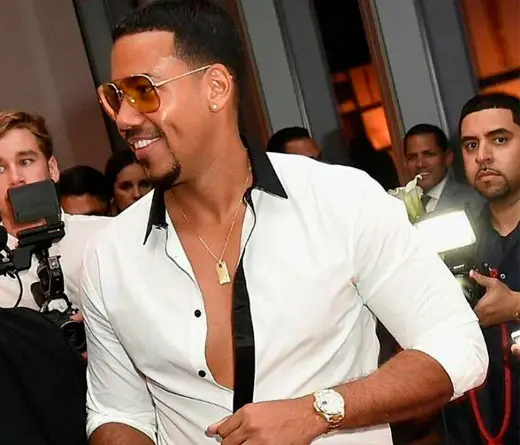 Romeo Santos - Acampe por Romeo Santos