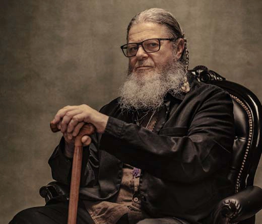 Gustavo Santaolalla - Gustavo Santaolalla reedita su mtico lbum "Ronroco"