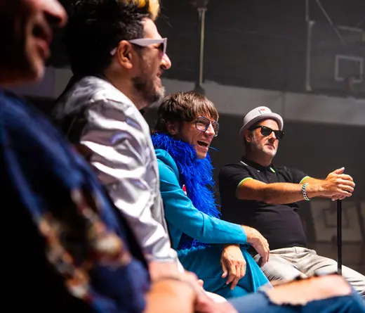 Los Autnticos Decadentes - Turf y Los Autnticos Decadentes lanzan el videoclip de 