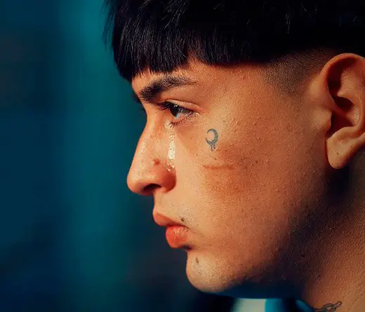 Tiago PZK (GOTTI) - Tiago sorprende con nuevo videoclip