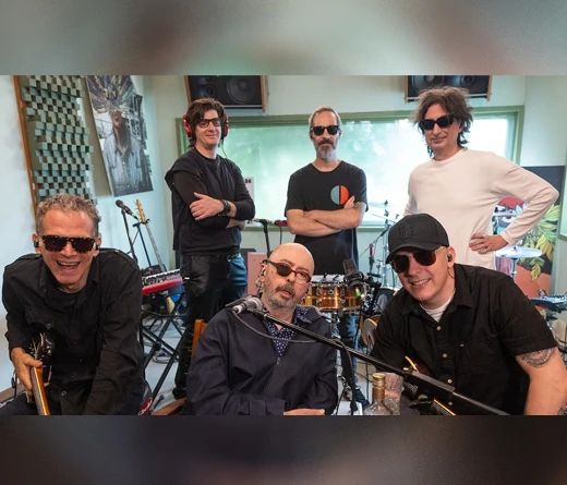 Indio Solari - El Indio Solari reaparece en un ensayo y despierta expectativa