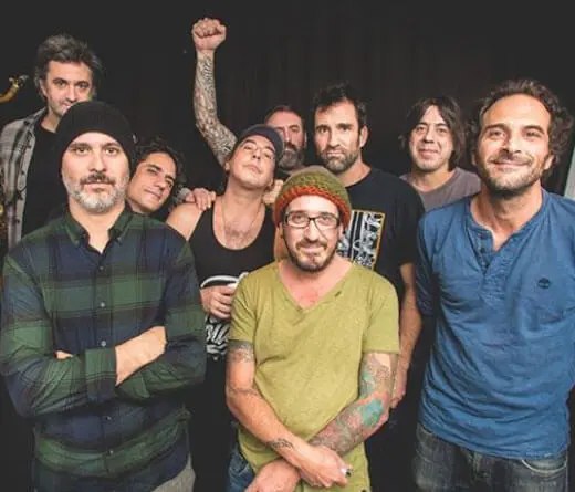 La Vela Puerca - La Vela Puerca presenta Casi Todo