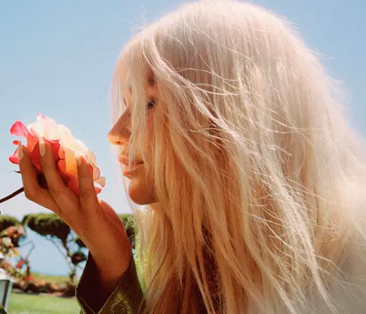 CMTV.com.ar - Learn To Let Go, video adelanto de Kesha 