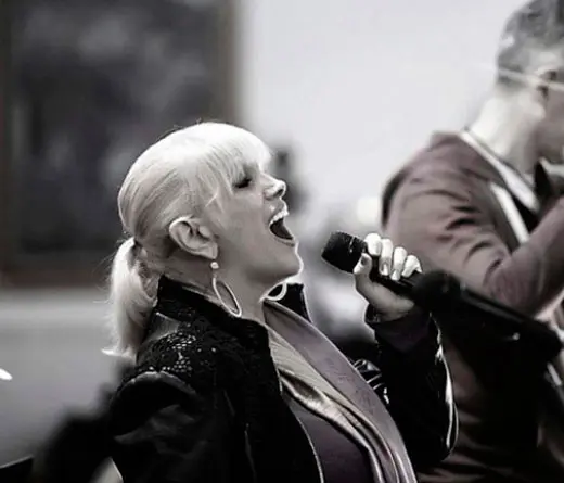 Valeria Lynch - Shows de Valeria Lynch presentando su lbum