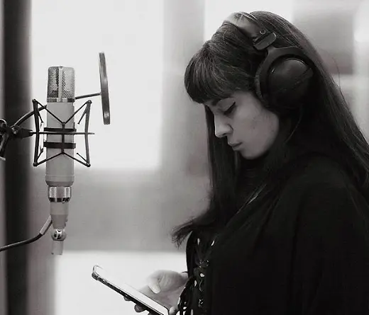 Mon Laferte - Adelanto de Mon Laferte