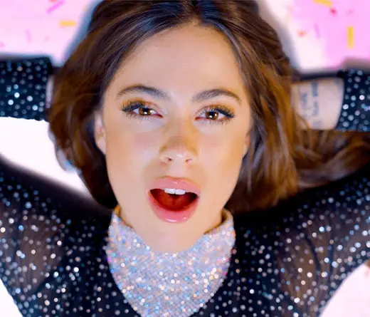 Tini Stoessel - Sad Song, nuevo video de Alesso y Tini 