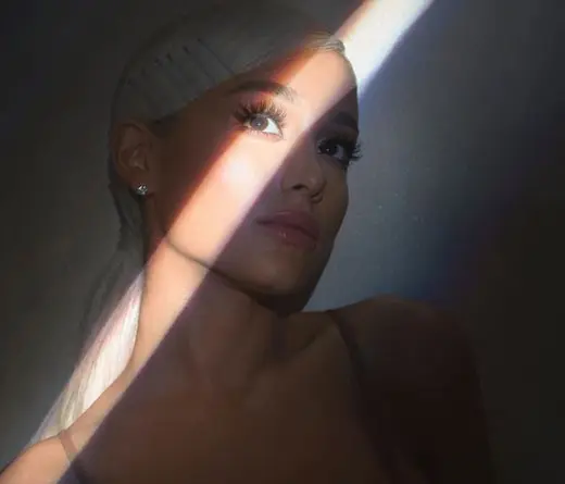 CMTV.com.ar -  Ariana Grande y el video de su infancia