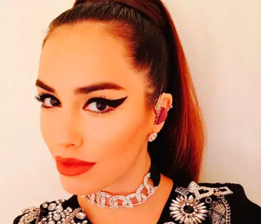 Lali - Lali agrega funciones para #LaliEnVivo