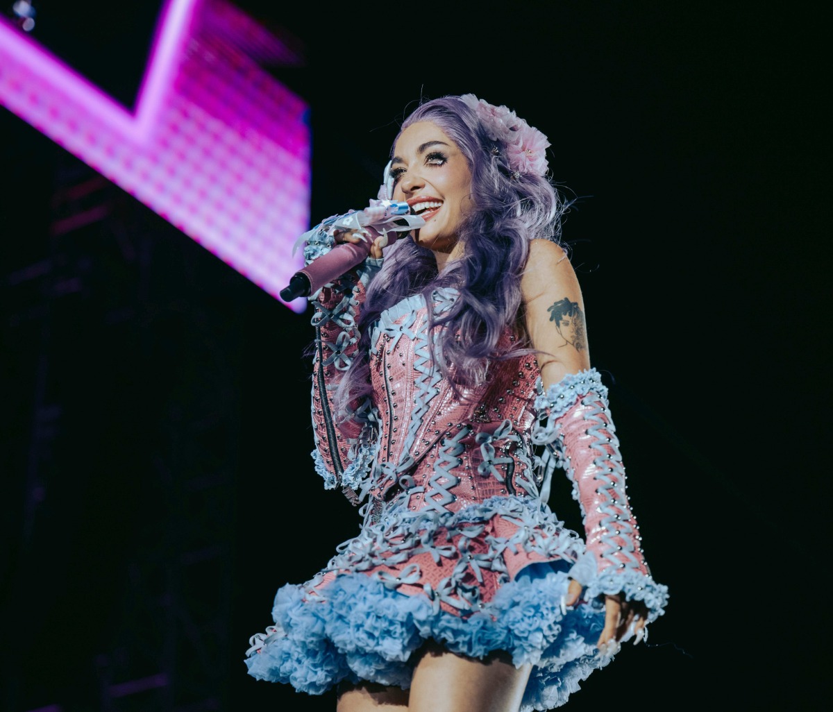 Mar�a Becerra - Mar�a Becerra redefine el espect�culo en River Plate