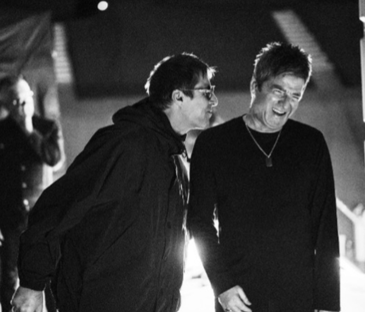 Oasis - Primer adelanto de la pel�cula documental de Oasis