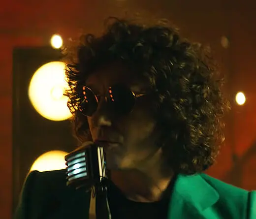 Enrique Bunbury - Deseos de Usar y Tirar, estreno de Bunbury