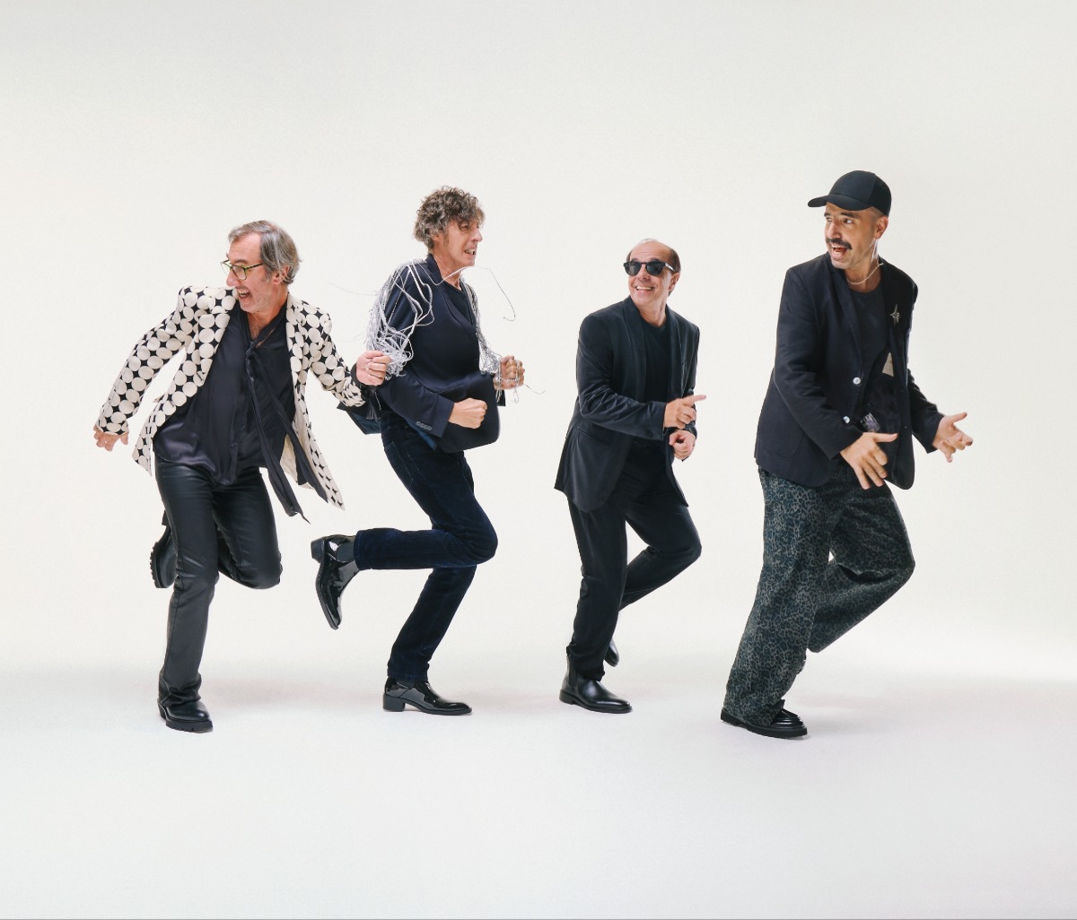 Cuarteto de Nos - Cuarteto de Nos trae su Tour Puertas al Estadio Atenas