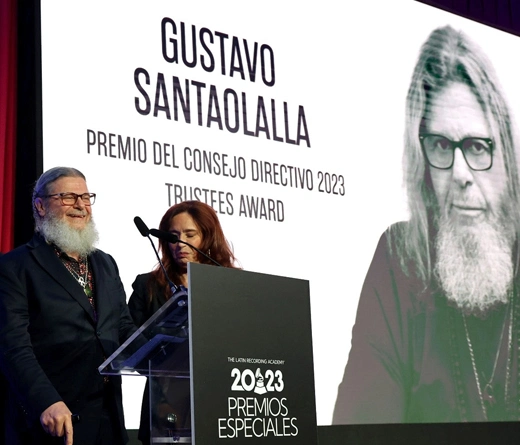 Gustavo Santaolalla - Reconocimiento internacional para Gustavo Santaolla