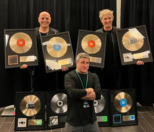 Soda Stereo - Soda Stereo recibe discos de Platino y Oro