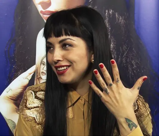 Mon Laferte - Mon Laferte, sangre latina