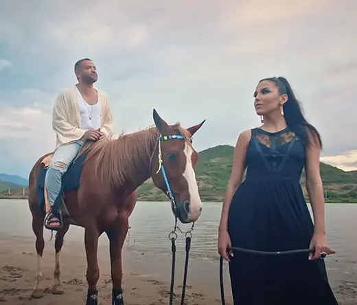 Greeicy - Contigo, lo nuevo de Nacho y Greeicy