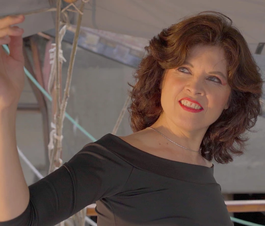 Anabella Paraber  - Anabella Paraber presenta su nuevo videoclip de 