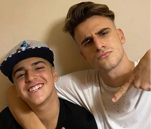 Adexe Y Nau - Estreno de Adexe y Nau