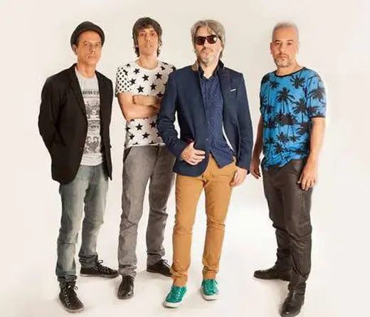 Estelares - ESTELARES PRESENTA LAS ANTENAS