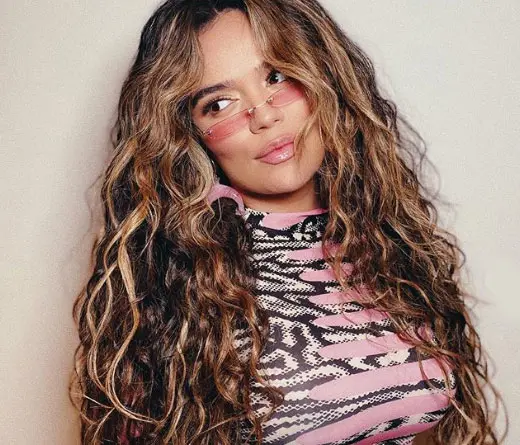 Karol G - La foto de Karol G y Rihanna