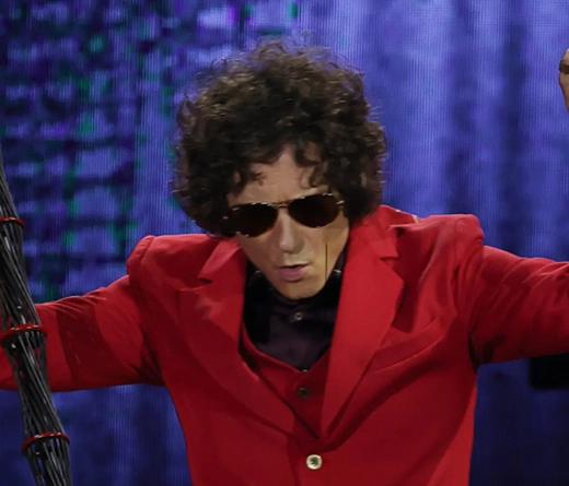 Enrique Bunbury - Bunbury explot en pleno show en Quito, Ecuador