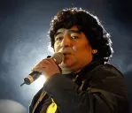 Diego Armando Maradona - Maradona, el futbolista que tambi�n dej� su huella en la m�sica