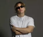 Airbag - Guido Sardelli de Airbag se lesion� y sigui� tocando en River