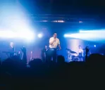 1915 - 1915 presenta el video en vivo de "Polic�a"