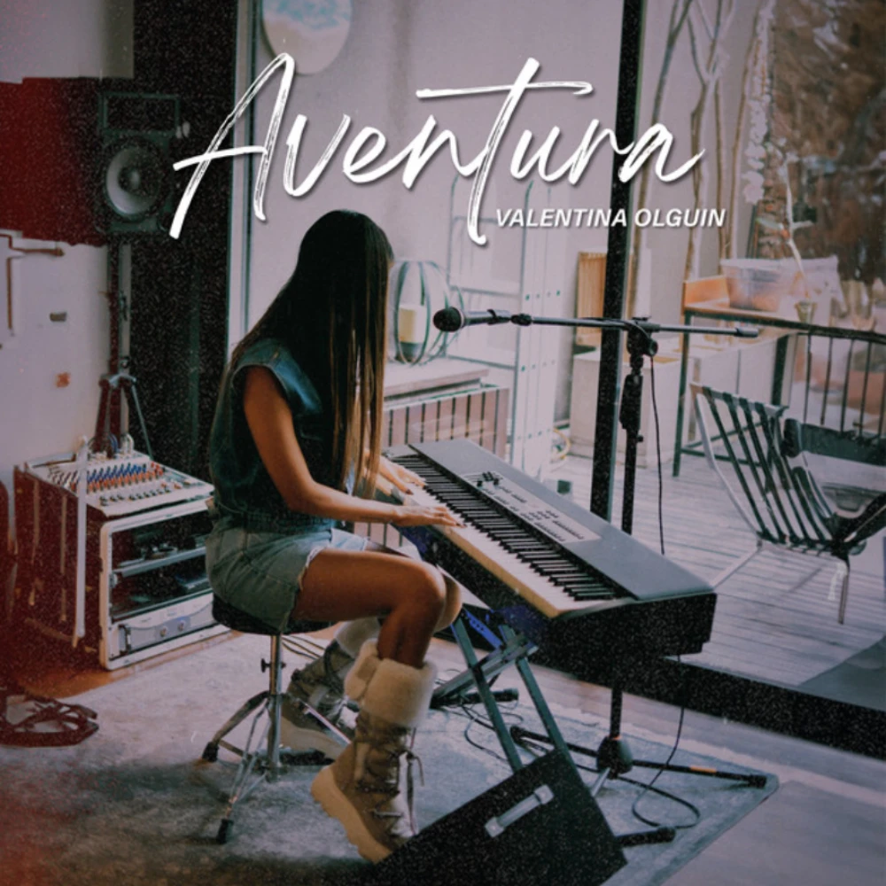 Valentina Olgu�n - AVENTURA (LIVE) - SINGLE