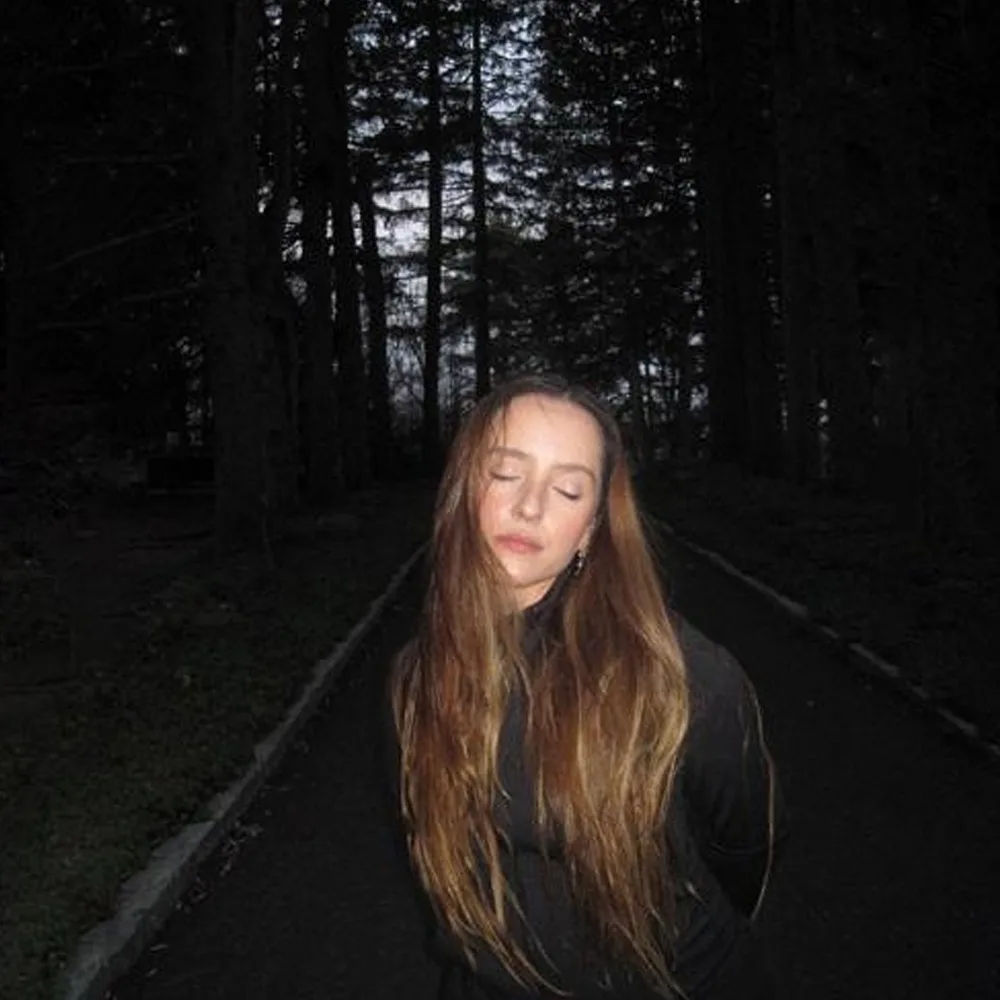 Evaluna Montaner - ROLLITOS DE PAPEL - SINGLE