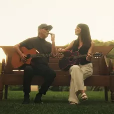 Le�n Gieco - LA AURORA - SINGLE